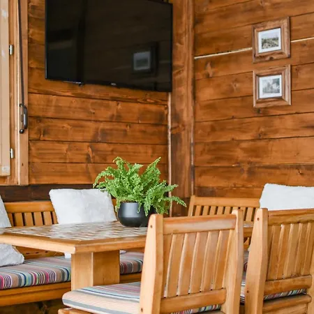 Appartement Lunija Gornji Milanovac