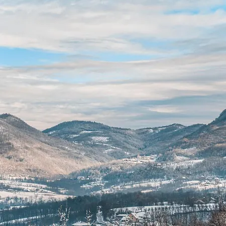 아파트 Lunija 고르니 밀라노바츠